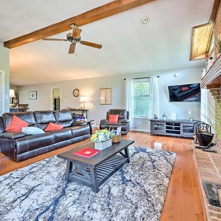 Family-Friendly Brookville Home With Hot Tub! Экстерьер фото